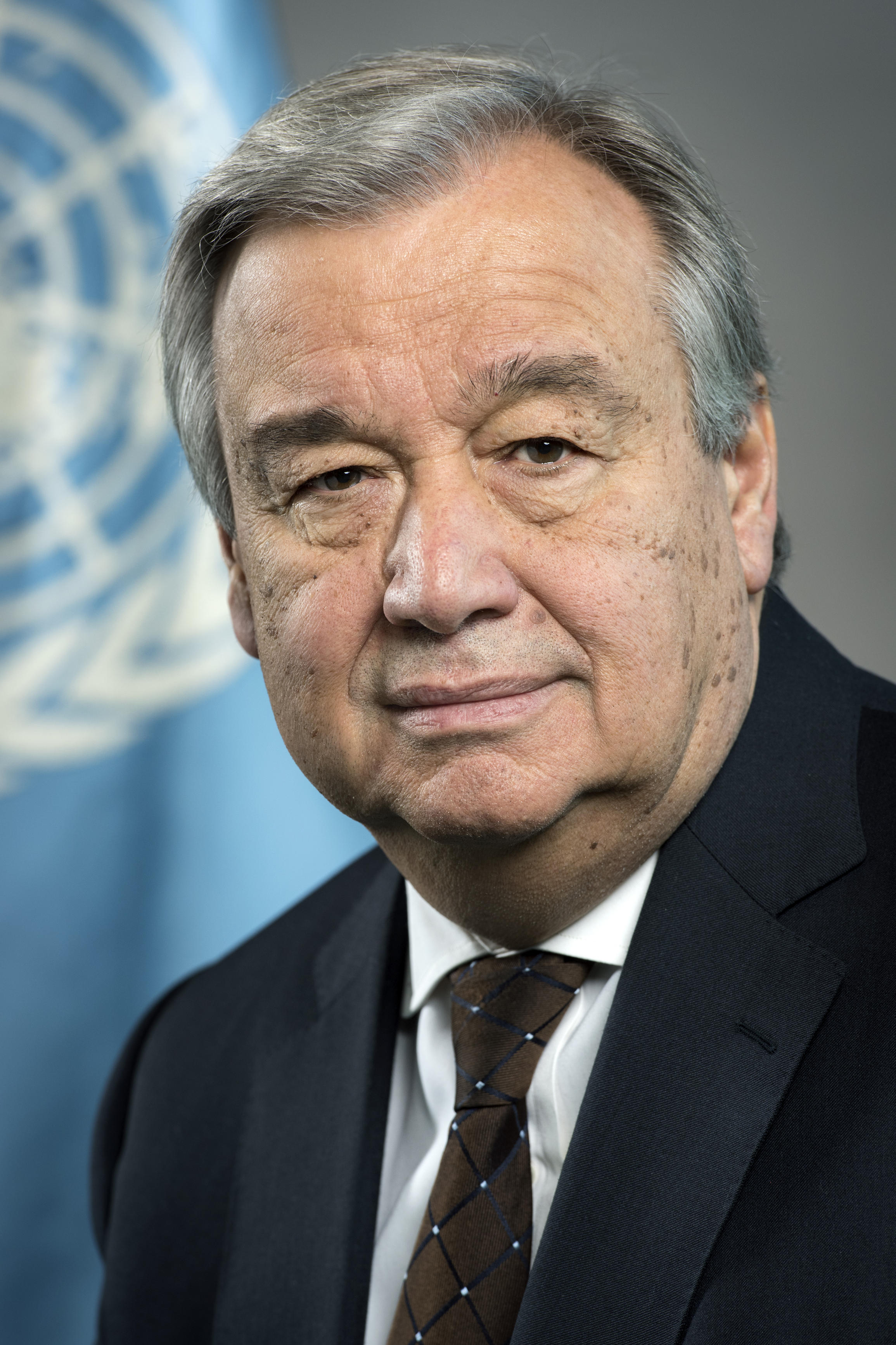 SG Anthony Guetaras official portrait